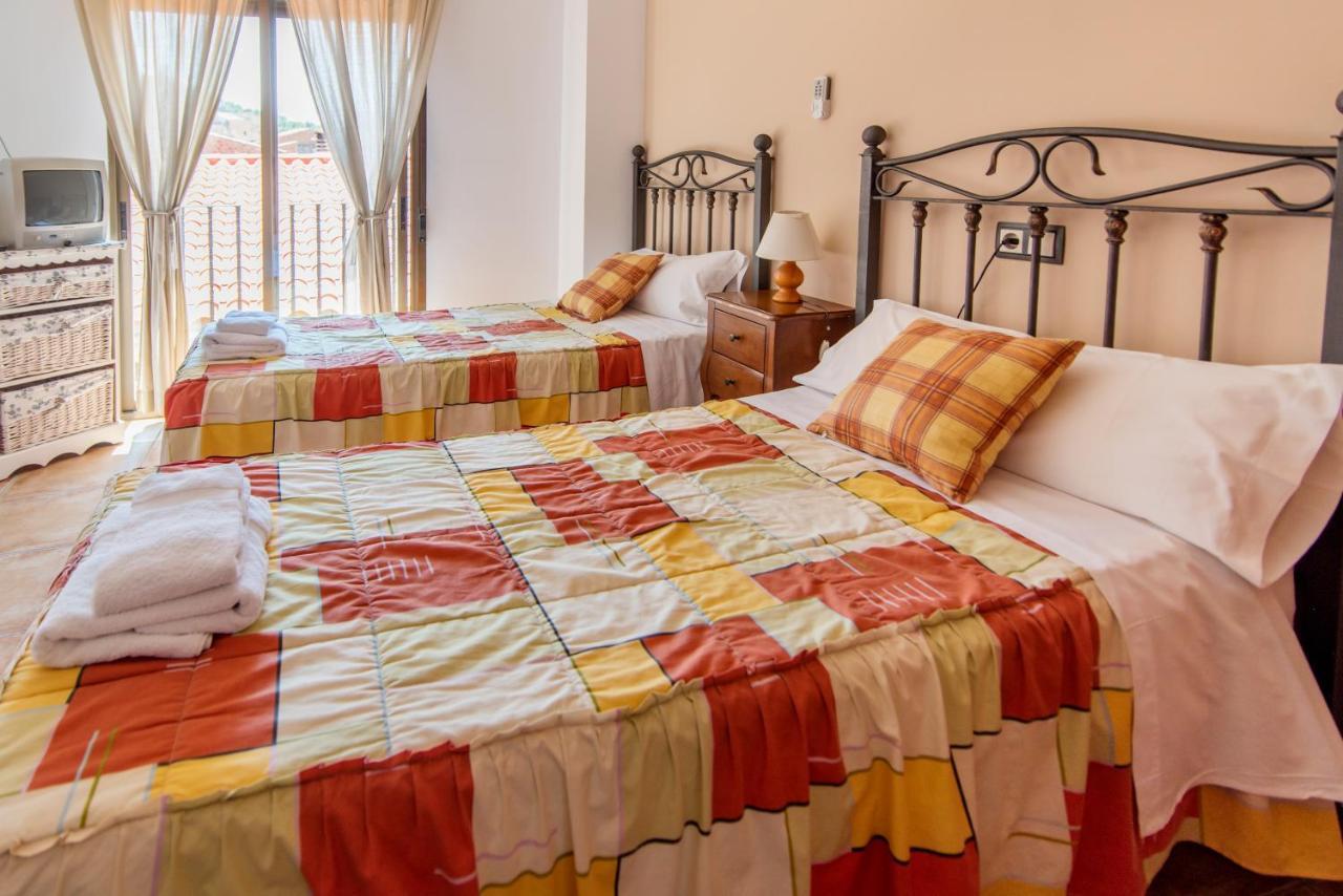 Apartamentos Maribel Каласейте Екстер'єр фото