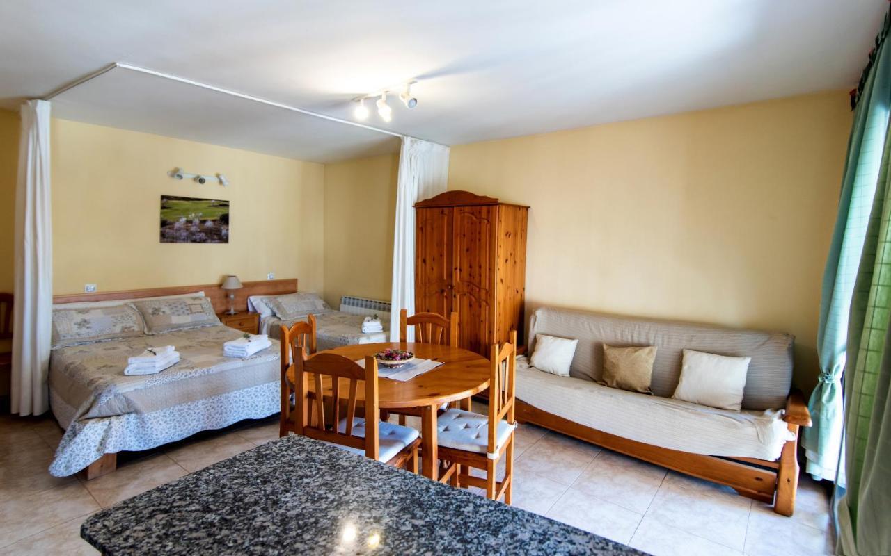 Apartamentos Maribel Каласейте Екстер'єр фото
