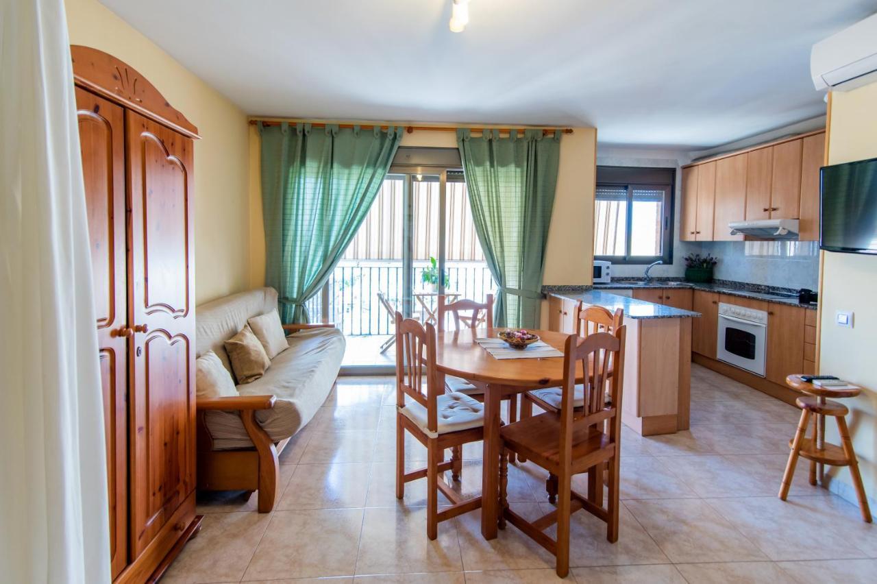 Apartamentos Maribel Каласейте Екстер'єр фото